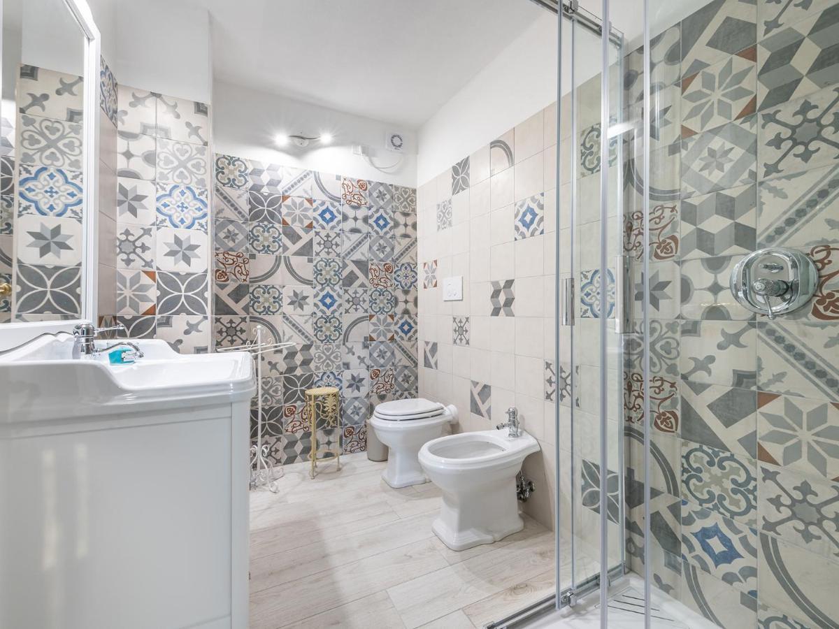 La Buona Stella Rooms - City Centre Cagliari Zewnętrze zdjęcie