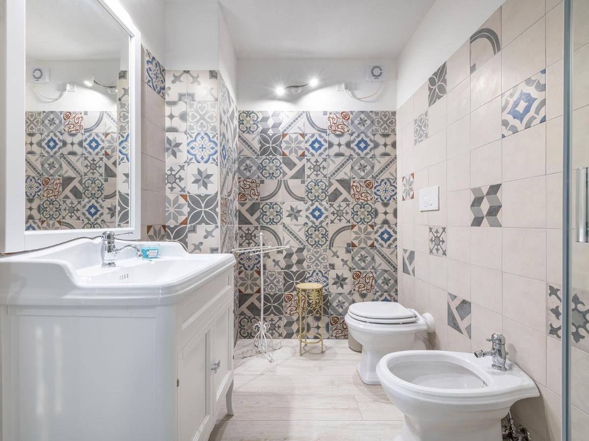 La Buona Stella Rooms - City Centre Cagliari Zewnętrze zdjęcie